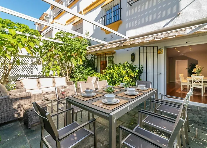 펜션 Casa La Concha - Marbellamar Townhouse By Finest 마르베야